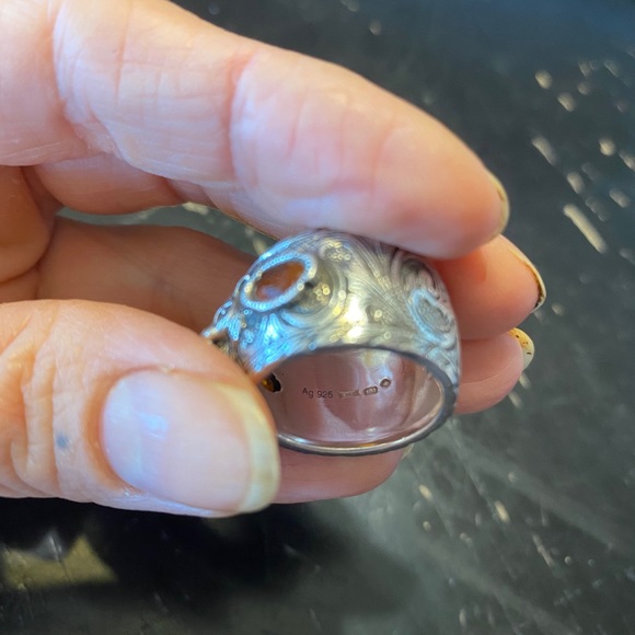 GUCCI SILVER GARNET RING TIGER HEAD - Picture 7 of 10